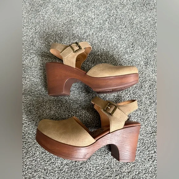 b.o.c Women’s Natasha Clog in Natural Size 6 - Picture 9 of 12